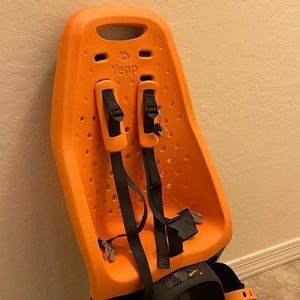 Thule Yepp Maxi Rack Mount Child Bike Seat
